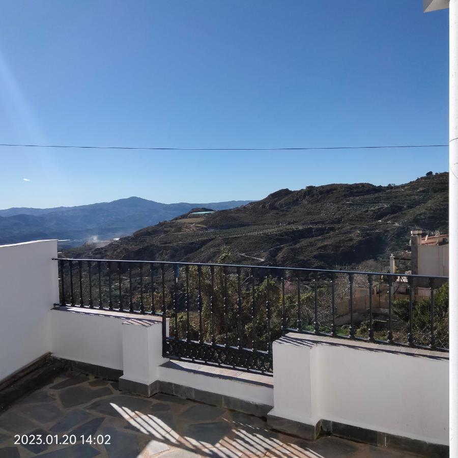 Laroles Apartamento Vacacional En La Alpujarra מראה חיצוני תמונה